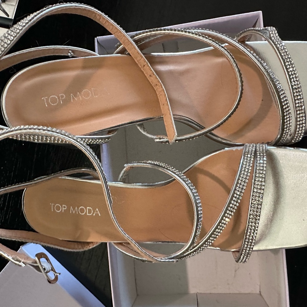 TOP Moda Metallic Rhinestone Heels - Picture 4 of 4